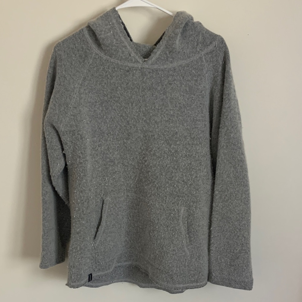 Cozy Gray Hooded Sweater